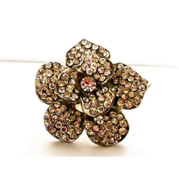 Big Silver Tone White Rhinestone Flower Ring , Size 5 1/2 - Picture 1 of 5